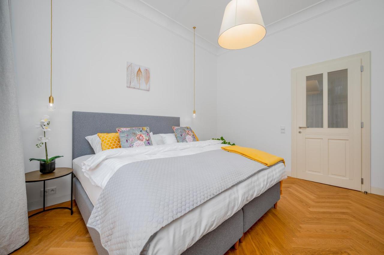 Prague Days - Old Town - Spacious Apartment Bagian luar foto